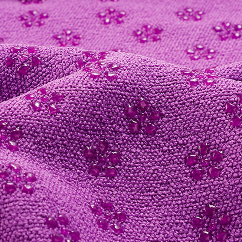 Grip Point Yoga Towel Prevents Slipping for Hot Yoga Practice