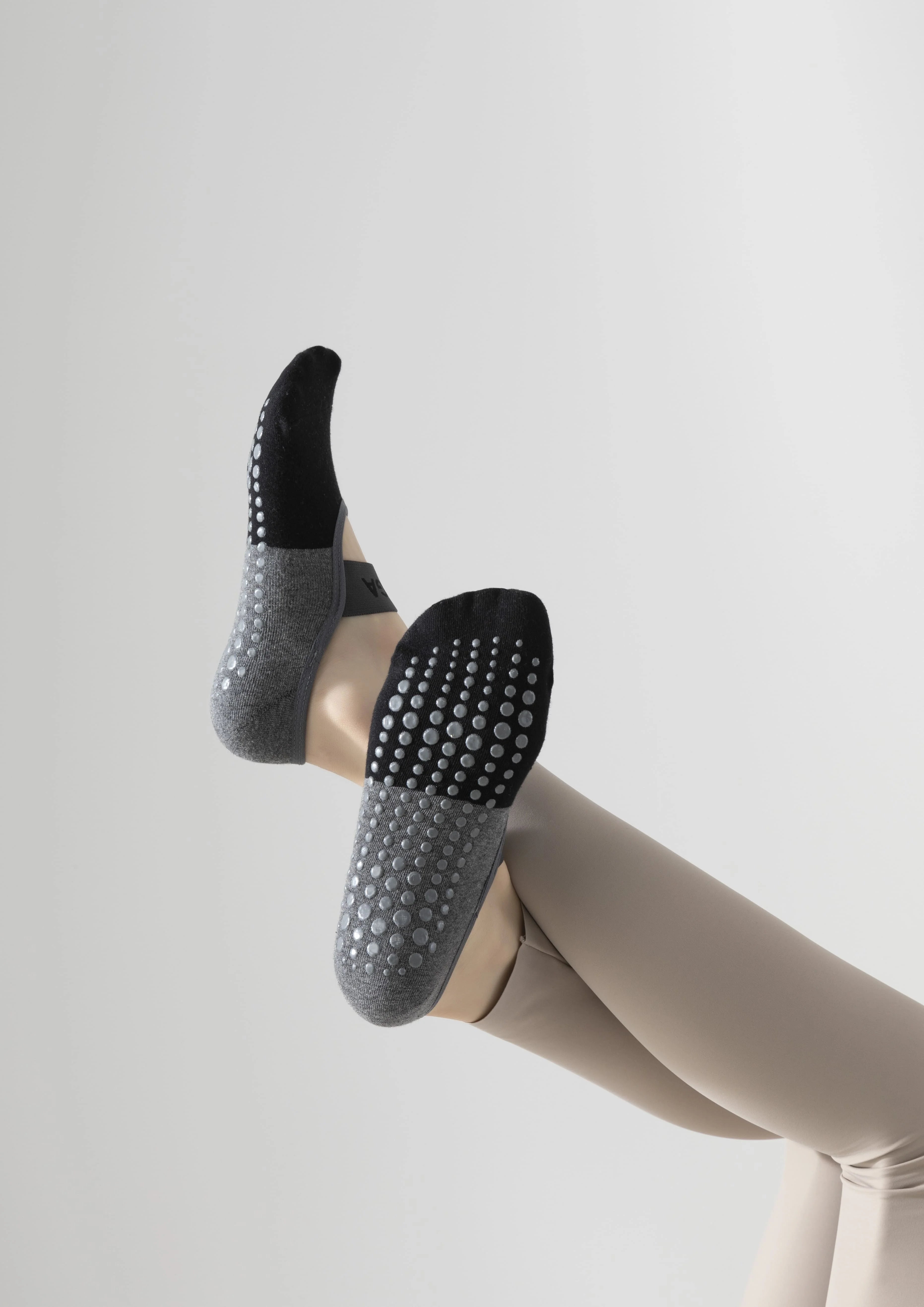 Barefoot Exercise Socks Anti-Slip Grip and Plain Yoga Socks